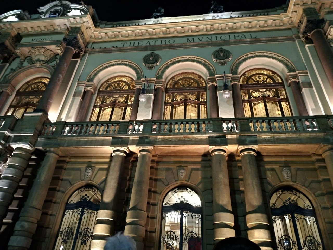 Entrada do Theatro Municipal/Fonte própria